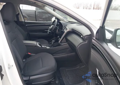 2022 Hyundai Tucson Sel z USA, uszkodzony, nr VIN 5NMJB3AE0NH131799